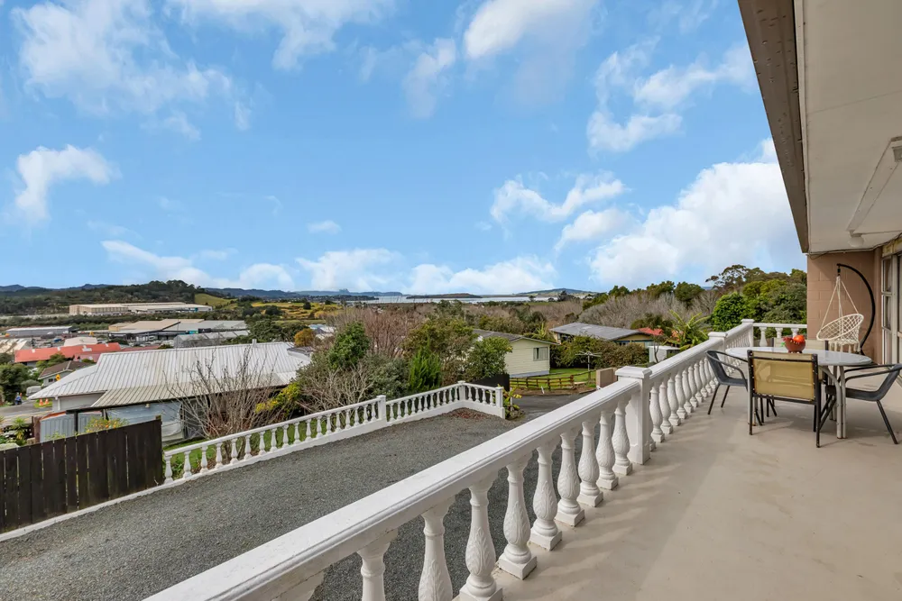Photos of 58 Smeaton Drive