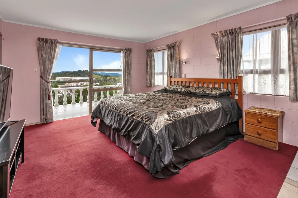 Photos of 58 Smeaton Drive