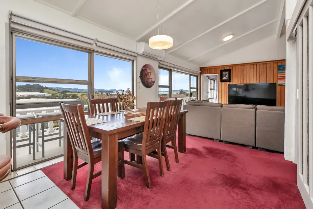 Photos of 58 Smeaton Drive
