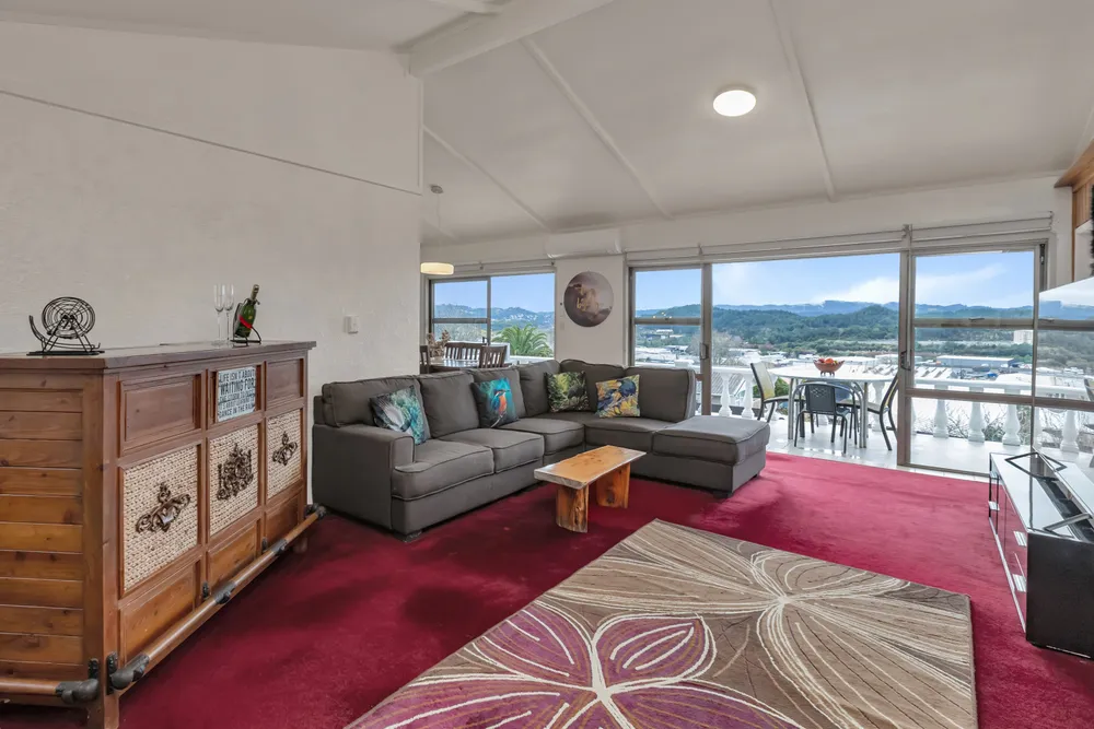 Photos of 58 Smeaton Drive