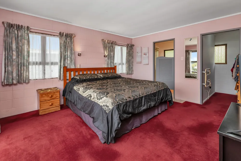 Photos of 58 Smeaton Drive