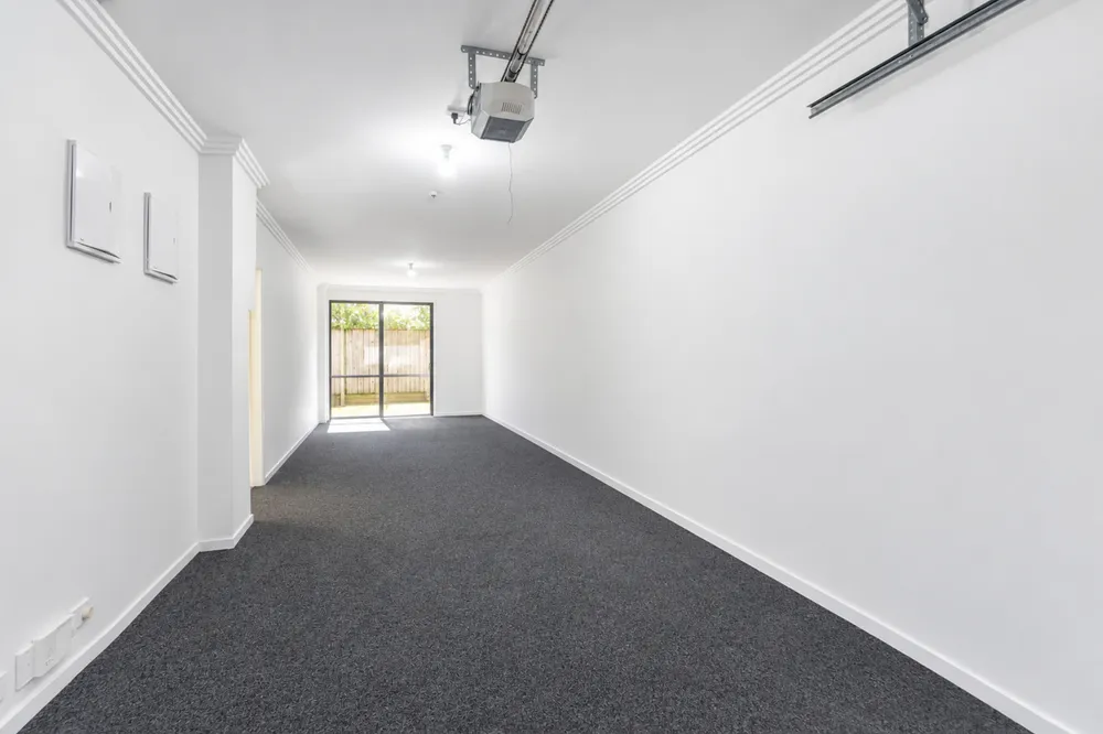 Photos of 59 Scoria Crescent