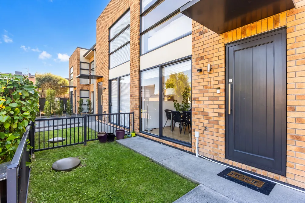 Photos of 59 Scoria Crescent