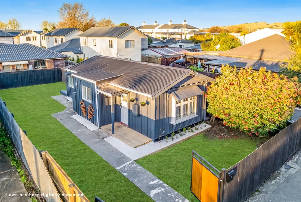 Photos of 12 Somerset Crescent