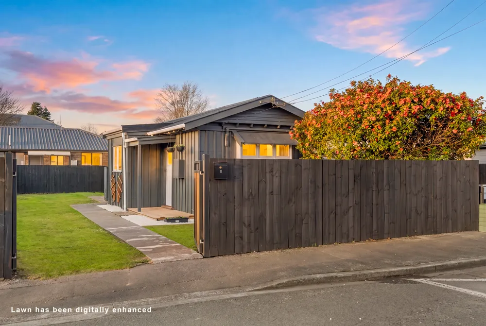 Photos of 12 Somerset Crescent