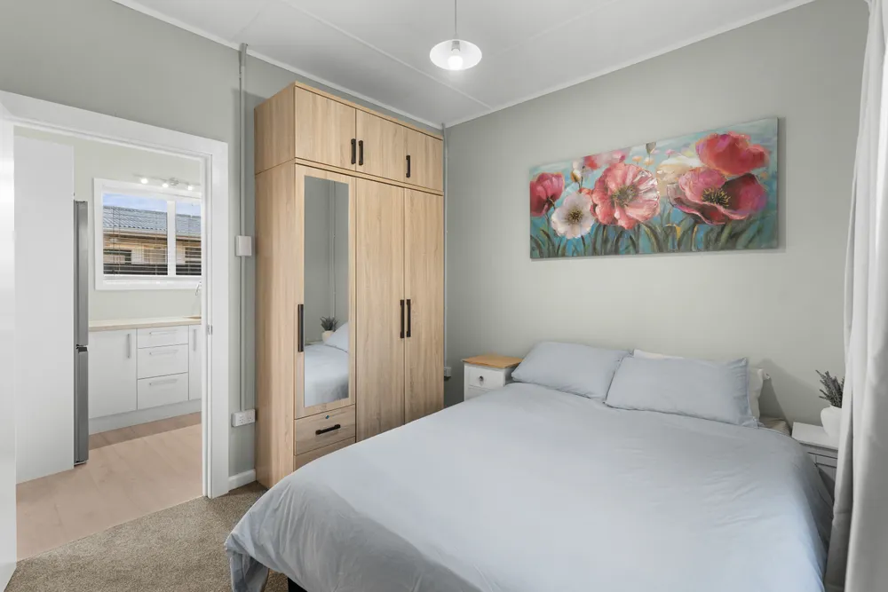 Photos of 12 Somerset Crescent