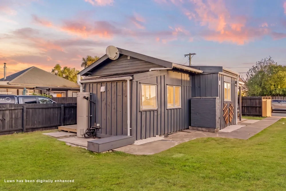 Photos of 12 Somerset Crescent