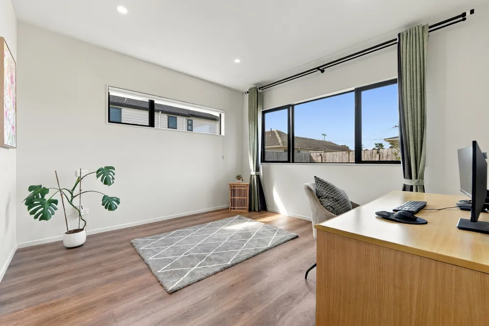 Photos of 604A Te Atatu Road