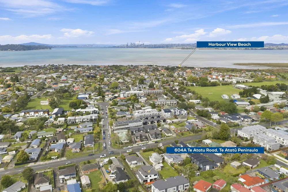 Photos of 604A Te Atatu Road