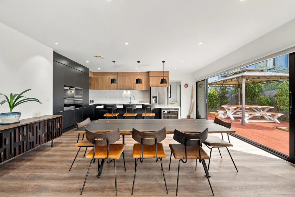Photos of 604A Te Atatu Road
