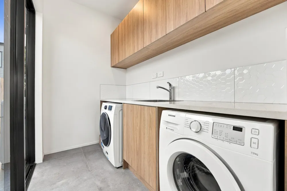 Photos of 604A Te Atatu Road
