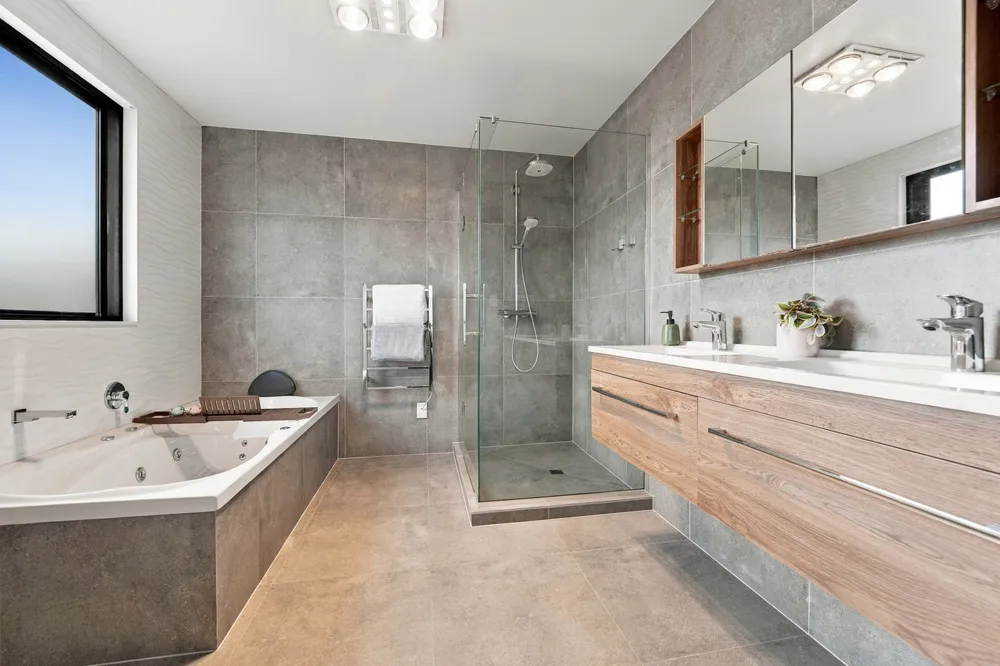 Photos of 604A Te Atatu Road