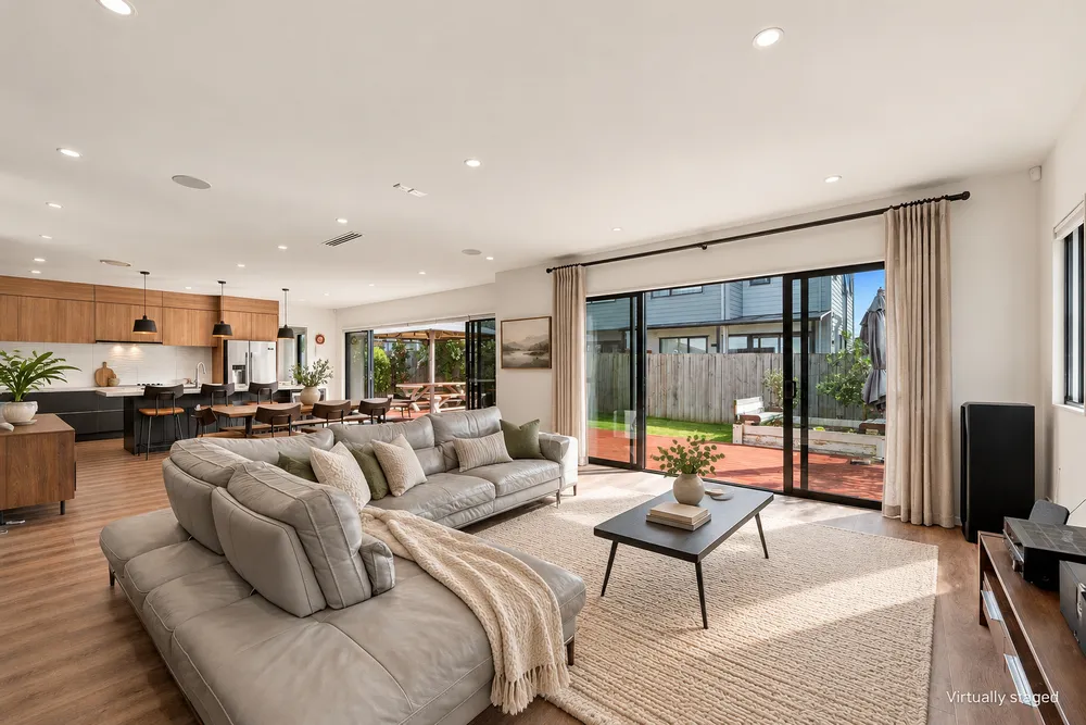Photos of 604A Te Atatu Road
