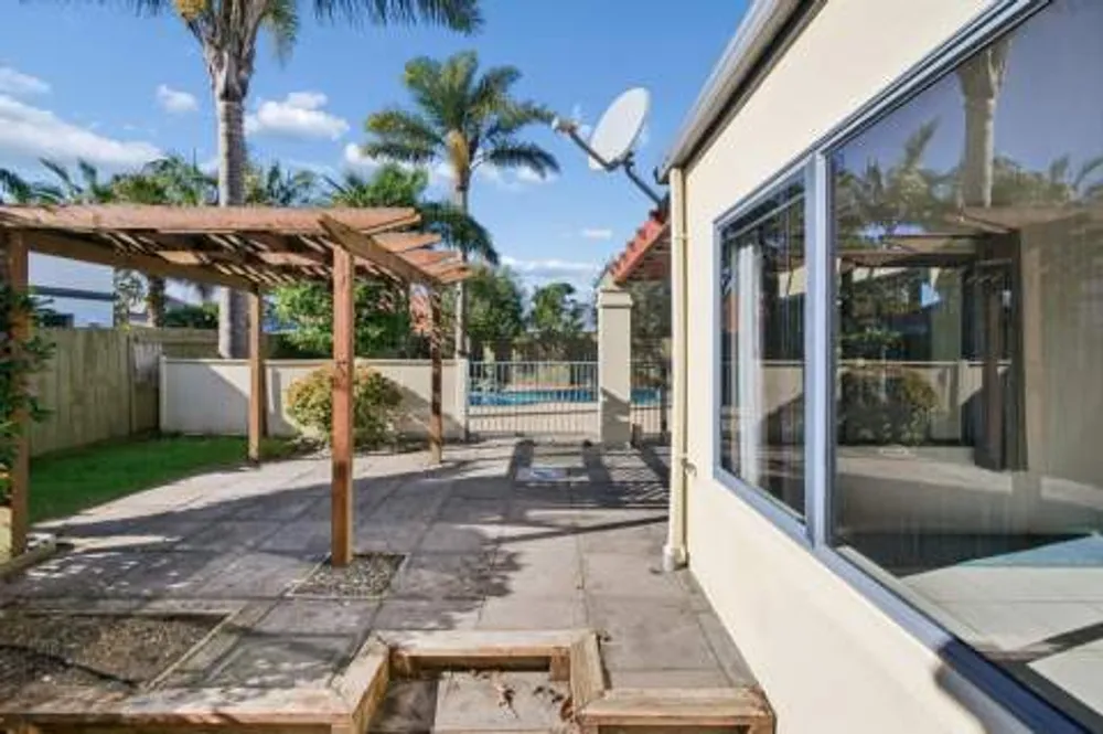 Photos of 44 Santa Barbara Drive