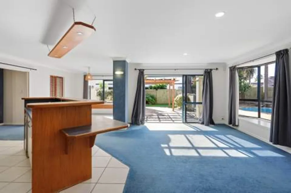 Photos of 44 Santa Barbara Drive