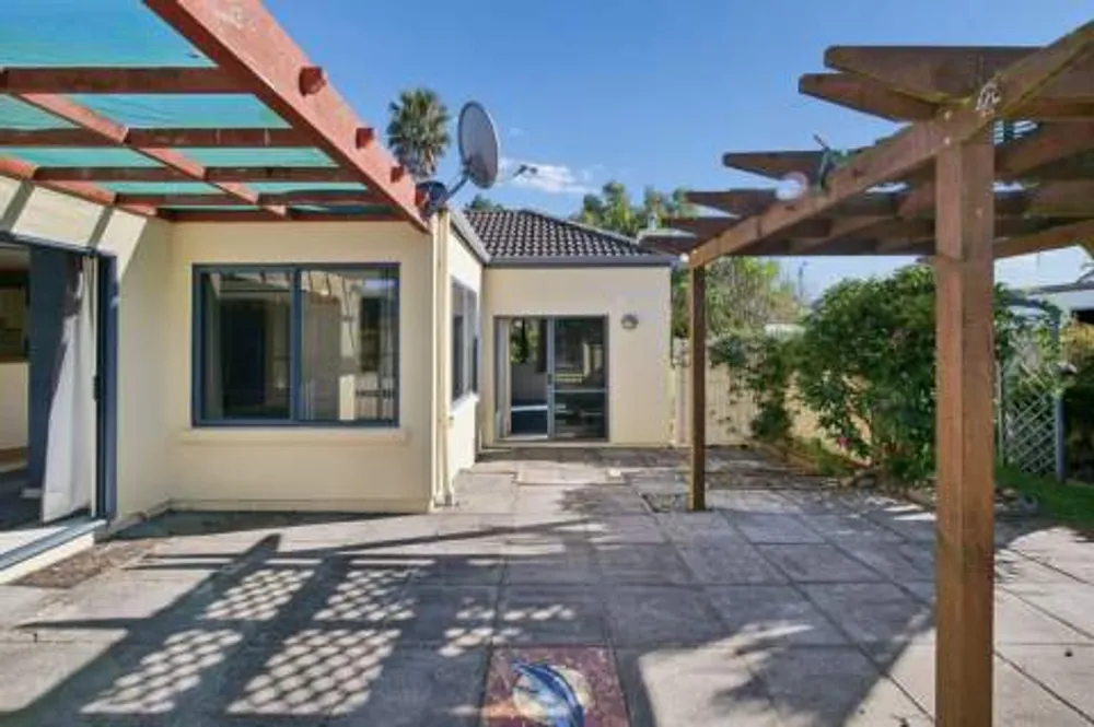 Photos of 44 Santa Barbara Drive