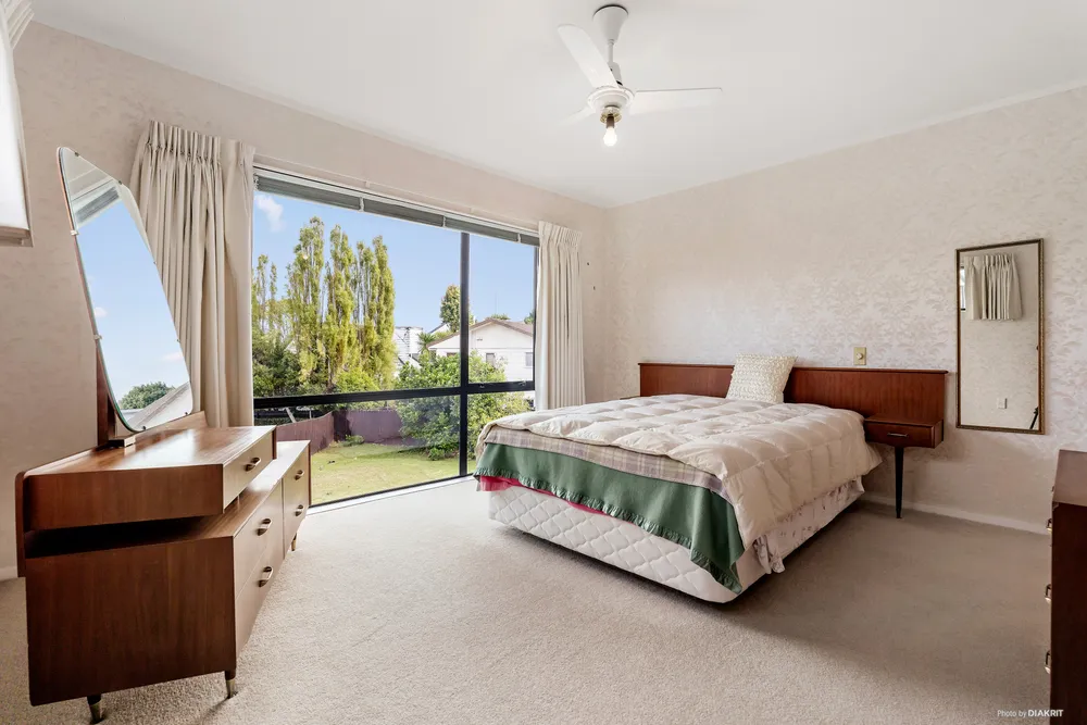 Photos of 20 Sandgate Avenue