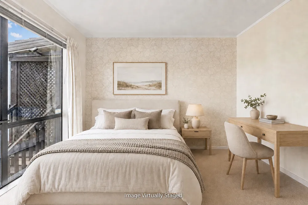 Photos of 20 Sandgate Avenue
