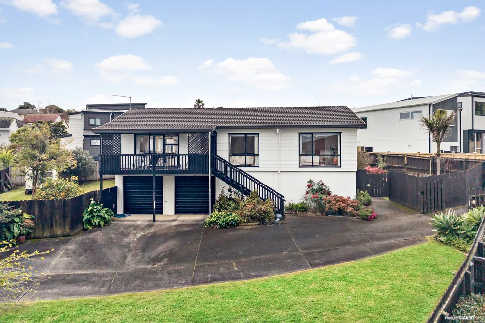 Photos of 20 Sandgate Avenue