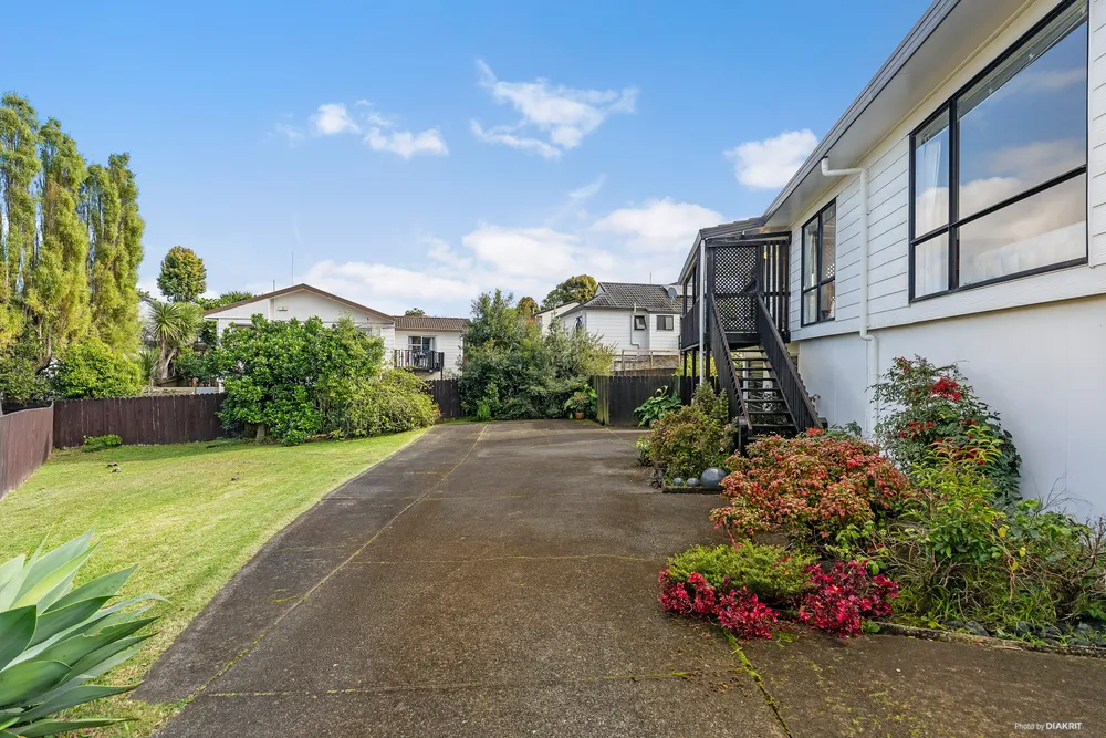 Photos of 20 Sandgate Avenue