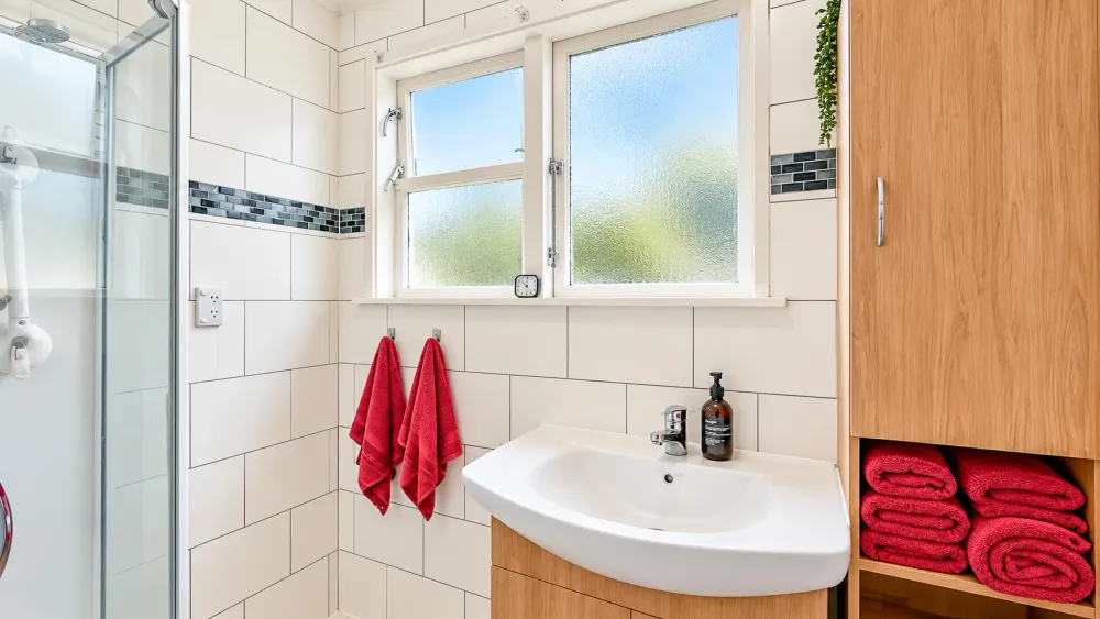 Photos of 82 Owairaka Avenue