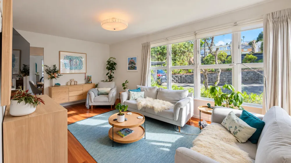 Photos of 82 Owairaka Avenue