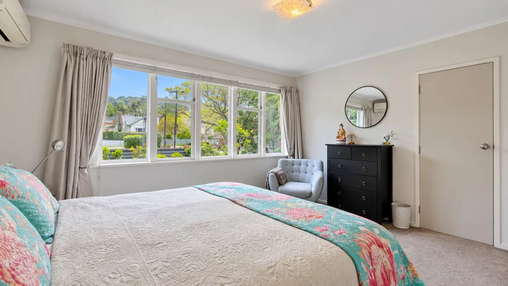 Photos of 82 Owairaka Avenue