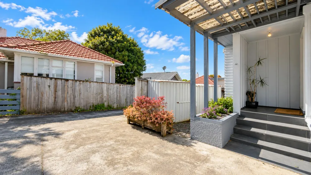 Photos of 82 Owairaka Avenue