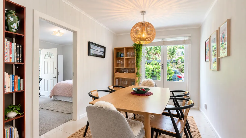 Photos of 82 Owairaka Avenue