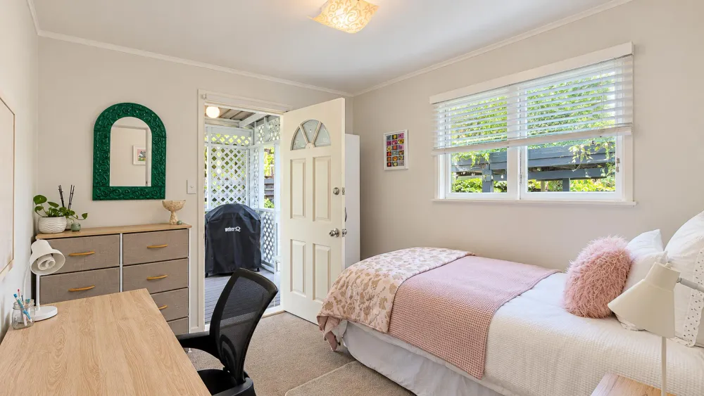 Photos of 82 Owairaka Avenue