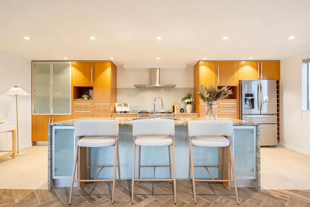 Photos of 129A Beach Road