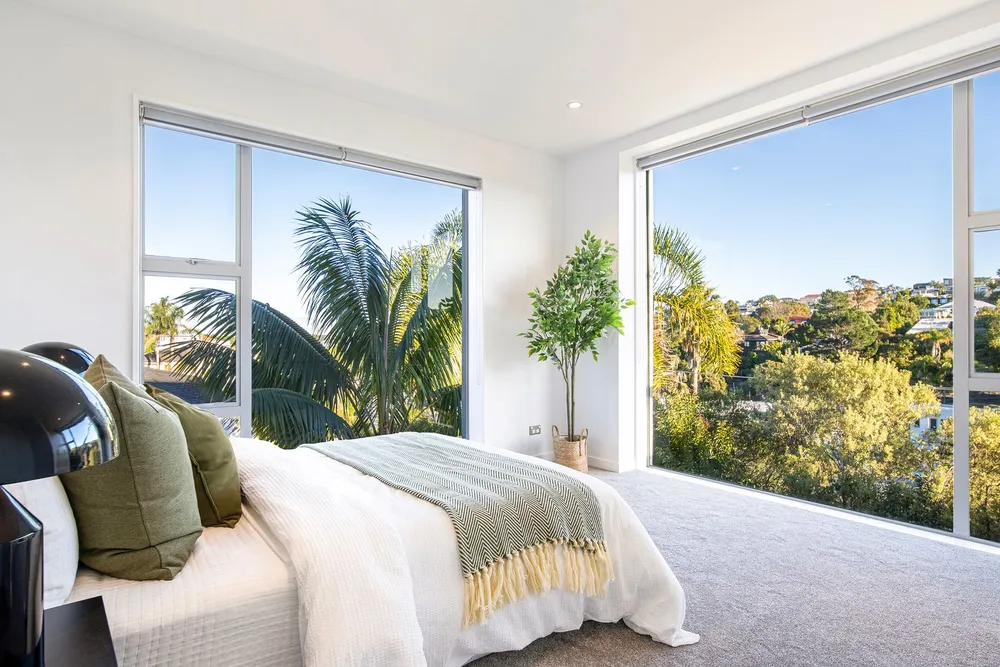 Photos of 129A Beach Road