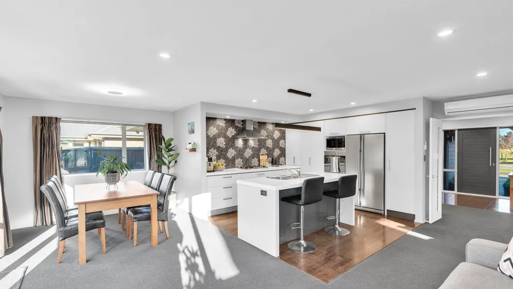Photos of 14 Bernice Crescent
