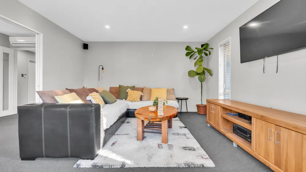 Photos of 14 Bernice Crescent