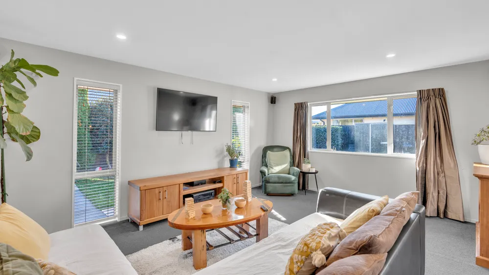 Photos of 14 Bernice Crescent