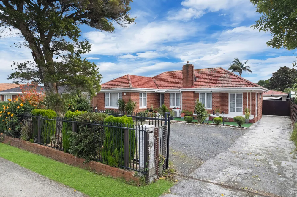 Photos of 15 Watson Place