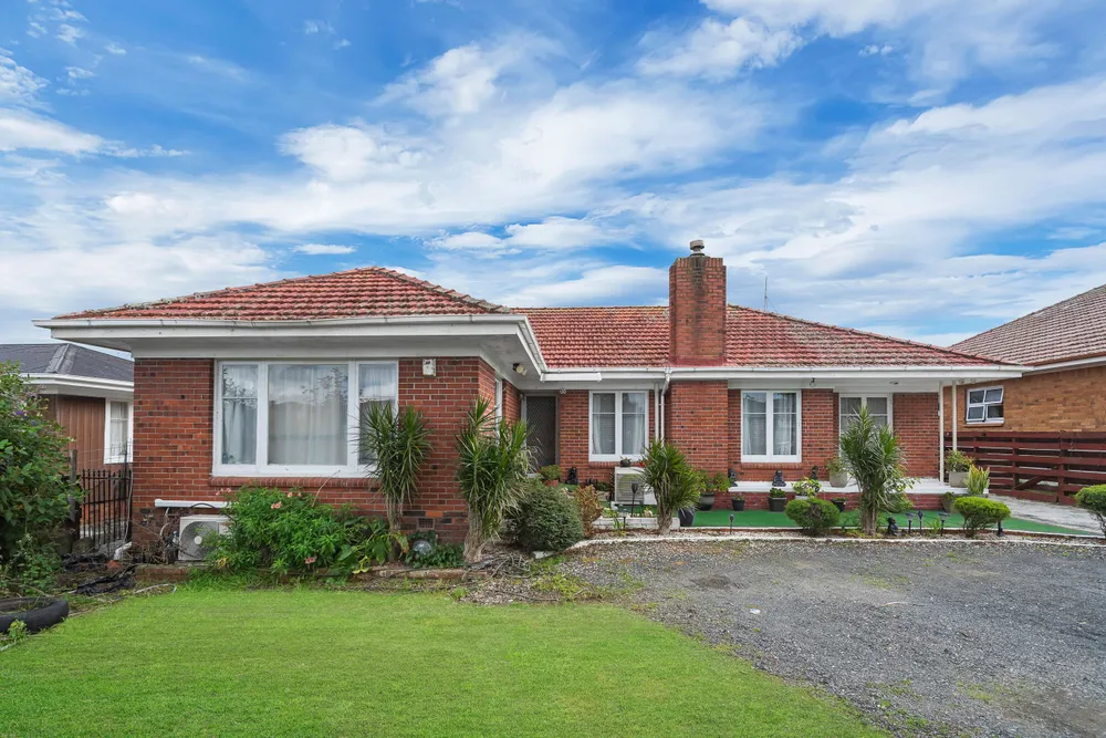 Photos of 15 Watson Place