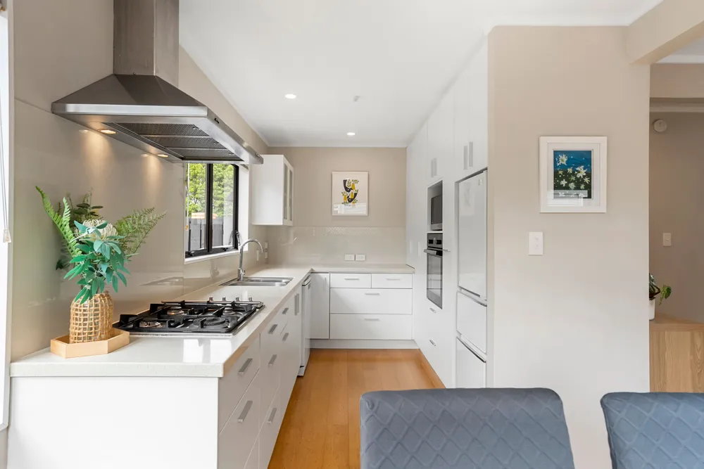Photos of 163 Celtic Crescent