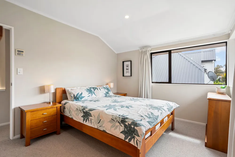 Photos of 163 Celtic Crescent