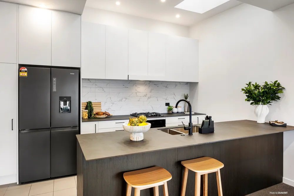 Photos of 424D Richmond Road