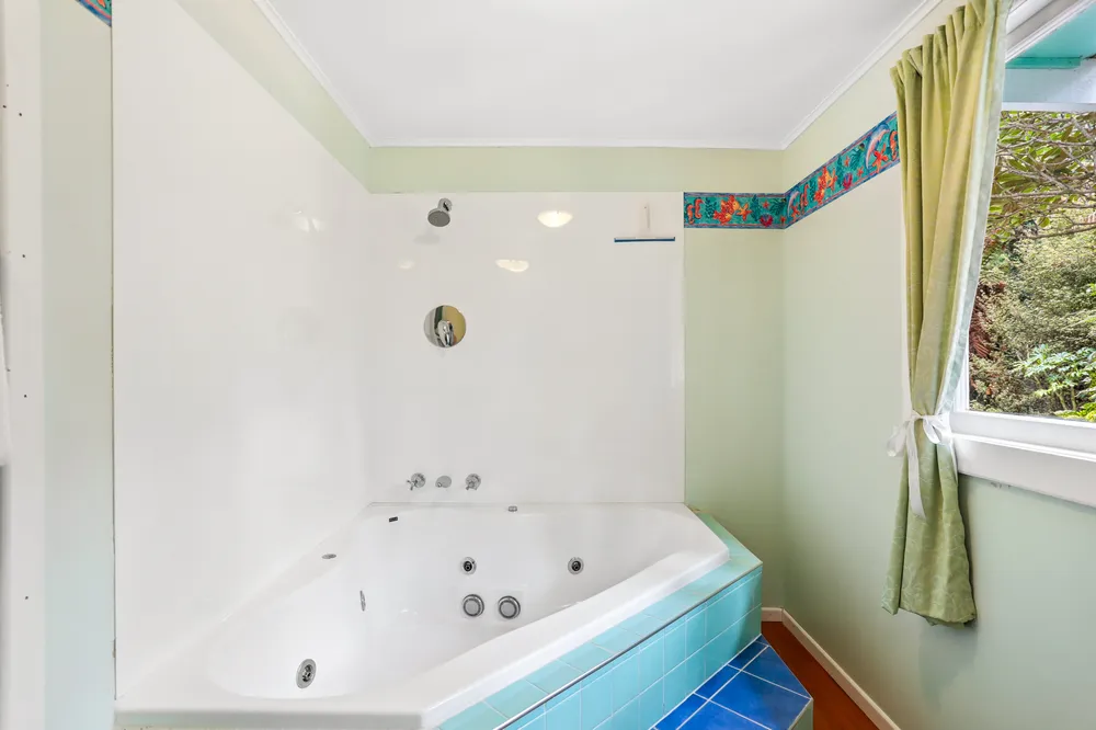 Photos of 562 Scenic Drive