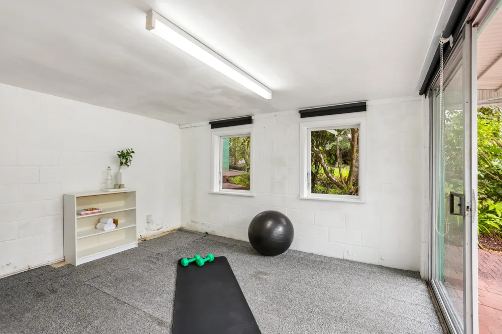 Photos of 562 Scenic Drive