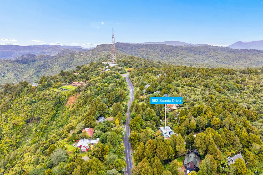 Photos of 562 Scenic Drive