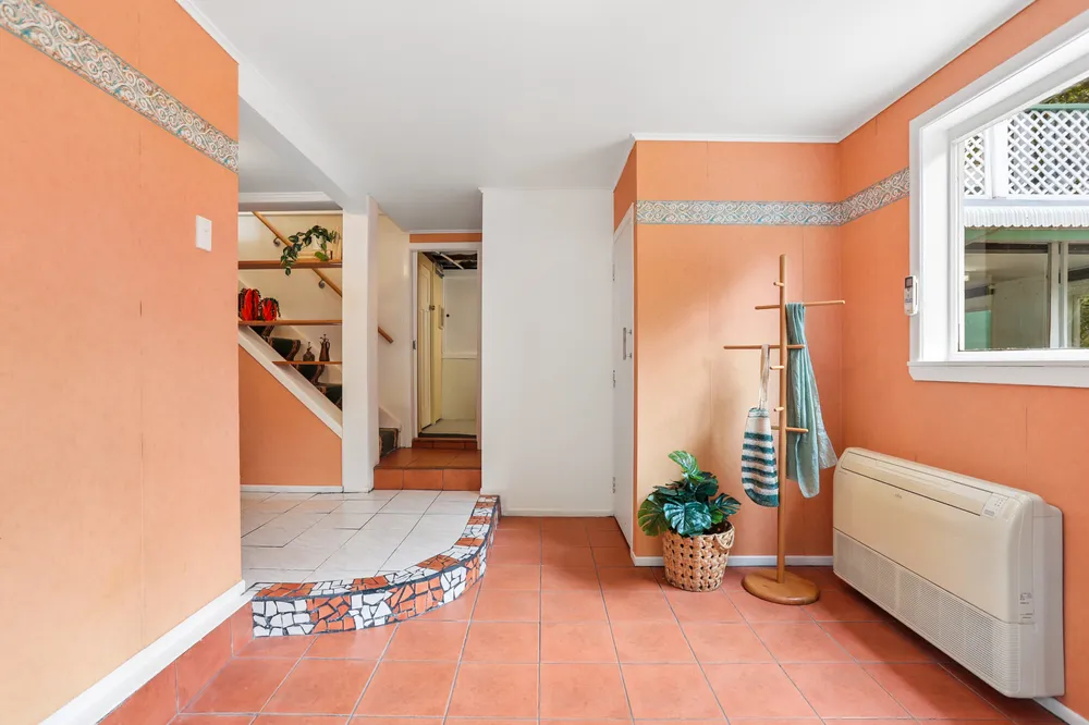 Photos of 562 Scenic Drive