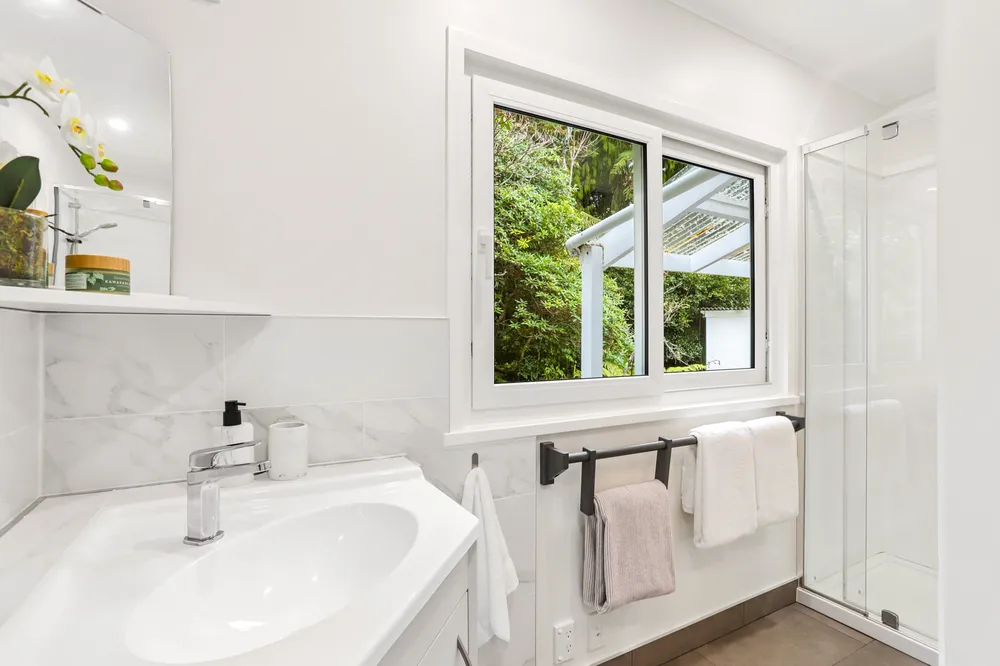 Photos of 562 Scenic Drive