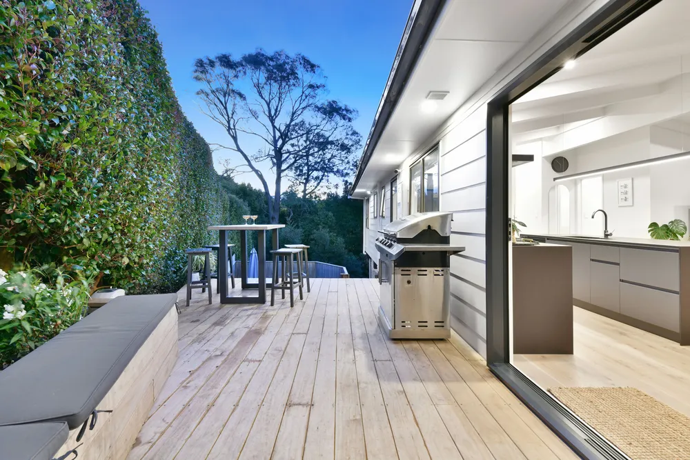 Photos of 39 Lingham Crescent