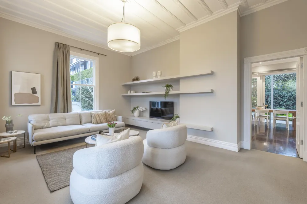 Photos of 2 Tweed Street