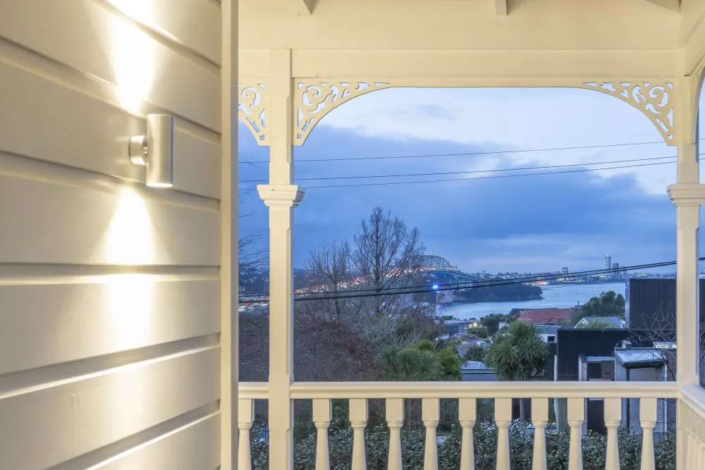 Photos of 2 Tweed Street