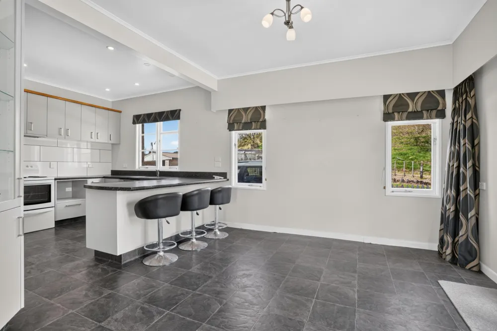 Photos of 1334 Pukehuia Road