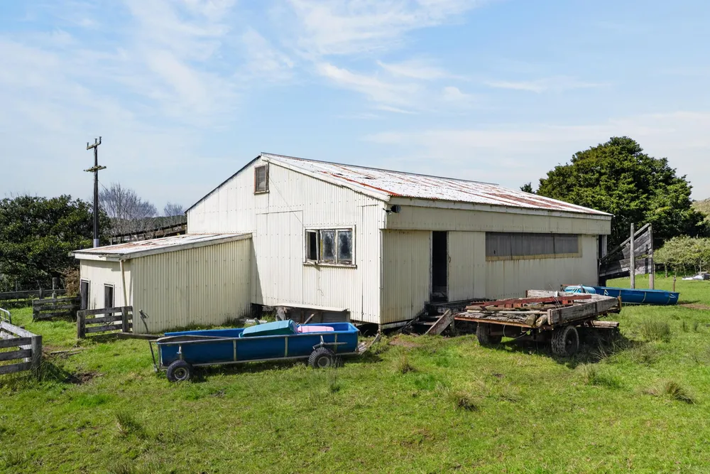 Photos of 1334 Pukehuia Road